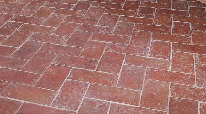 Natuno Terracotta sandrot mit grauer Verfugung